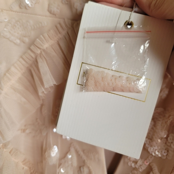 Sequined Scallop Ruffle Tiered V Neck Gown, Blush, Size‎ 16 - Picture 14 of 16